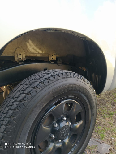 Imagen 12 de 13 de Toyota Hilux 2007