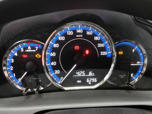 Imagem 5 de 9 de Toyota Yaris 1.5 Sd Xl Mt