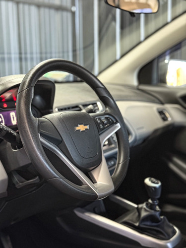 Chevrolet Onix 1.4 Lt Mt