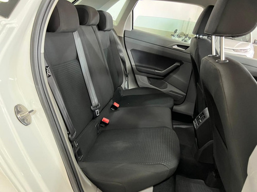Imagem 8 de 12 de Volkswagen Polo 1.0 Comfortline 200 Tsi 2020