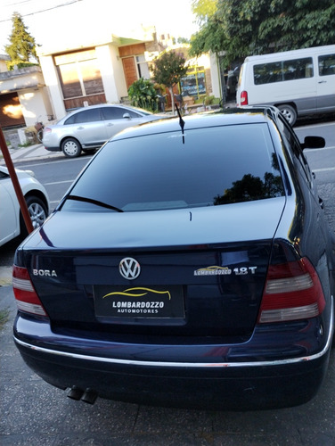 Volkswagen Bora 1.8 T Highline