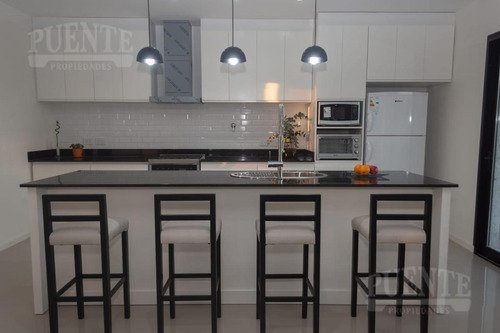 Imagen 6 de 24 de Casa - Estancia Villa Maria - Venta Con Renta