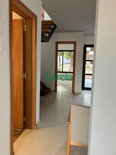 Venta Casa, Shangrilá Sur A Estrenar De 3 Dor Y 2 Baños.