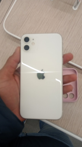 Apple iPhone 11 (64 Gb) - Blanco (Usado)
