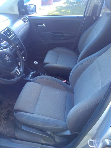 Volskwagen Suran Comfortline 1.6 2011