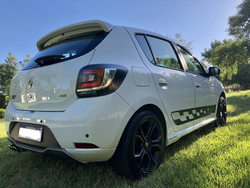 Renault Sandero Rs 2.0 145 Cv