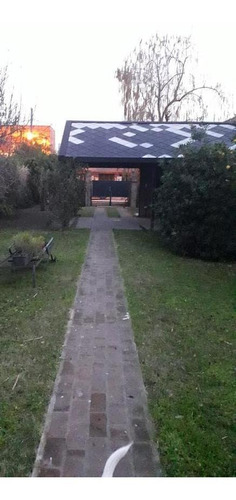 Casa Venta 4 Dormitorios 2 Baños Y Parrilla-lote 10 X 50 - Manuel B Gonnet