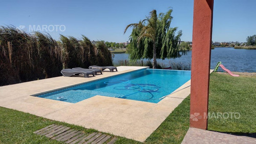 Imagen 26 de 27 de Casa En Venta En El Canton Maroto Propiedades