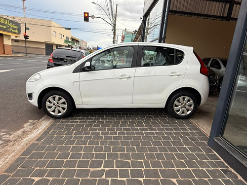 Fiat Palio 1.4 Attractive Flex 5p