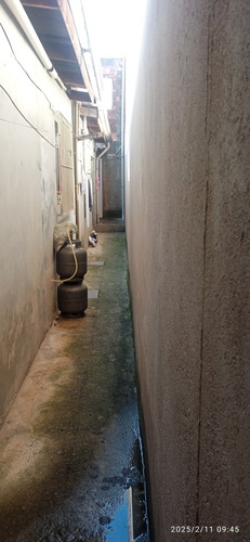 Casa Térrea Com Sobrado Fundos