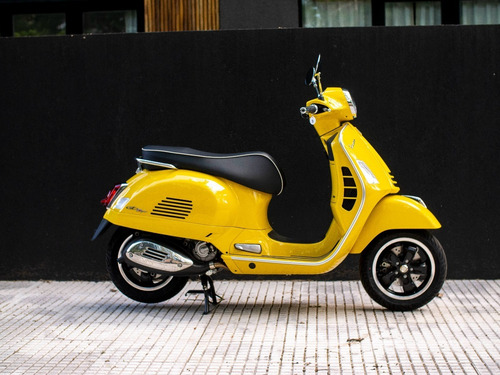 Imagen 19 de 25 de Vespa Gts Hpe Super 300 Amarilla Financiación Disponible