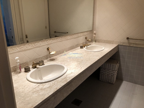 Mansa, Solida Residencia- Ref: 2507