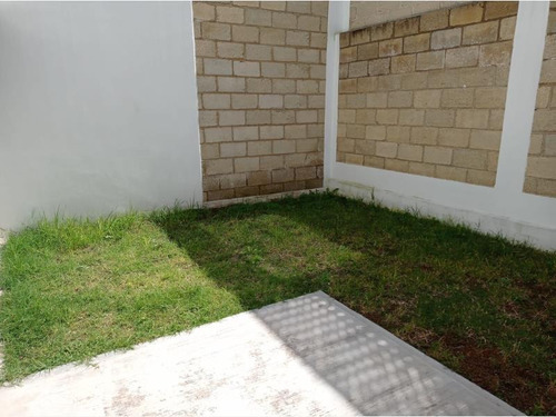 Imagen 2 de 12 de Casa Sola En Venta San Francisco Ocotlan