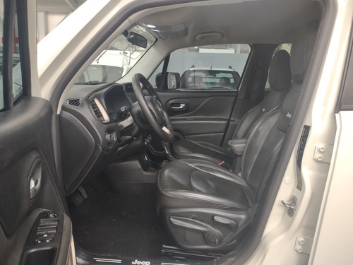 Imagem 14 de 15 de Jeep Renegade 1.8 Flex Aut. 17/2018