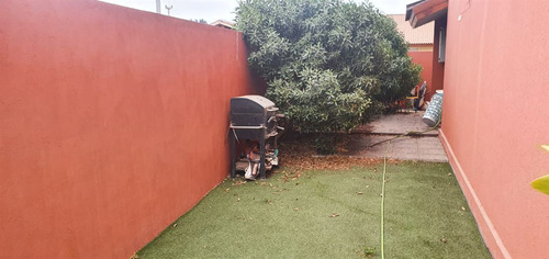 Casa En Venta De 4 Dorm. En La Serena