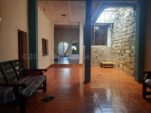 Imagen 4 de 16 de Casa En Venta En Av. Miranda, San Juan De Los Morros. 23-21354