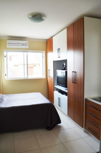 Casa Em Hípica Com 3 Dormitórios - Mi9268