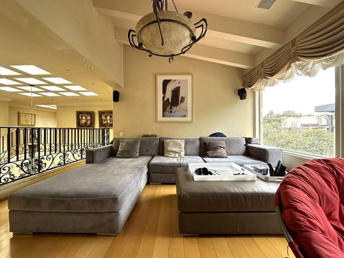 Casa En Venta Con Alberca En Bosques De Las Lomas