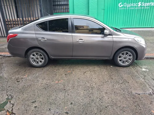 Nissan Versa 1.6 Advance