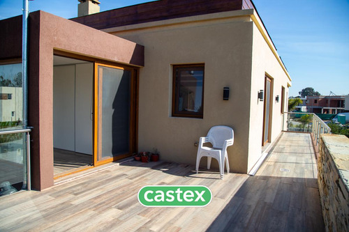 Casa En Venta En Terralagos, Canning