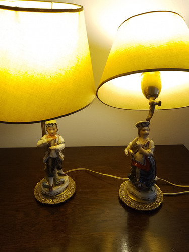 Veladores Porcelana Hombre Mujer Retro 2u. Cd. No Envío. Dorado Beige (Usado)