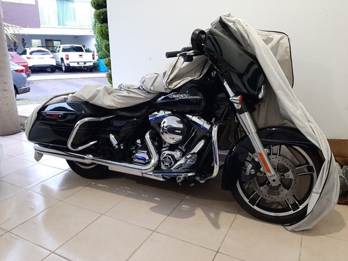 Imagen 1 de 12 de Harley Davidson Street Glide