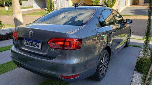 Imagem 5 de 7 de Volkswagen Jetta 2014 2.0 Tsi Highline 4p
