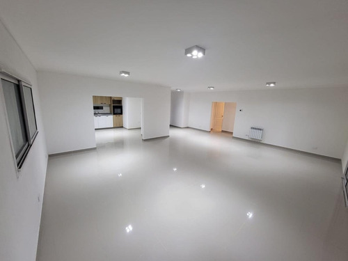 Imagen 4 de 11 de Casa En Venta Lote Interno 1 Planta, San Sebastian Area 1 5054