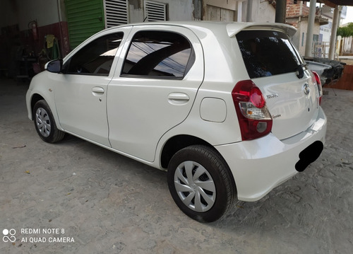 Imagem 9 de 9 de Toyota Etios