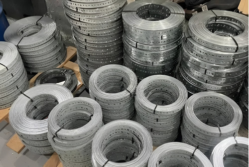 Cinta Metalica Fleje Perforado Galvanizado 10 Mts - 10 Und