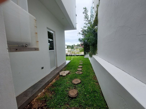 Imagen 20 de 30 de Casa En Venta En Cancun Residencial Isla Dorada