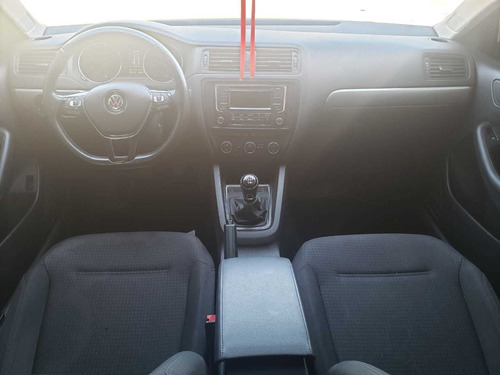 Volkswagen Vento 2.0 Advance 115cv 2015