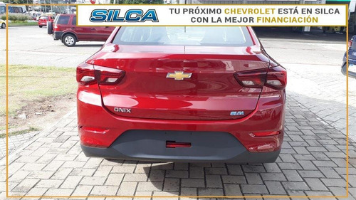 Chevrolet Onix Plus Ls 2021 Rojo 0km