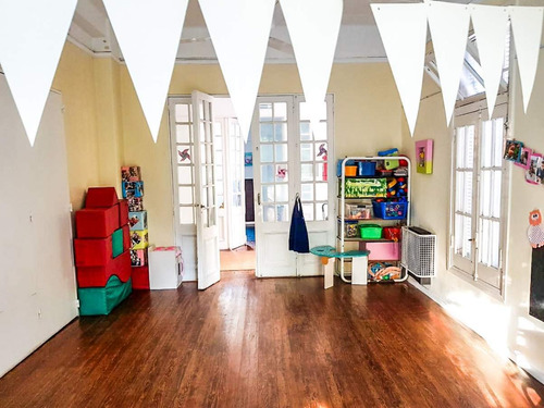Imagen 4 de 15 de Casa De Estilo Con Grandes Salones Y Parque - Ideal Emprendimiento Comercial