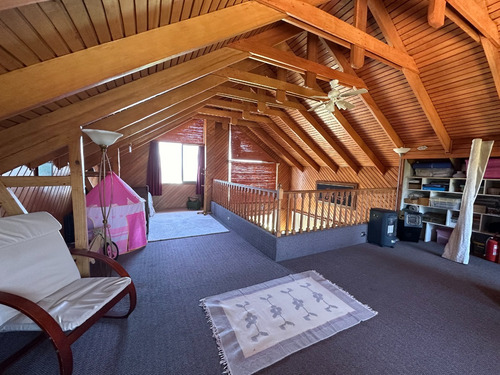 Casa En Primera Linea Con Increíble Vista Al Mar 10.000mts2