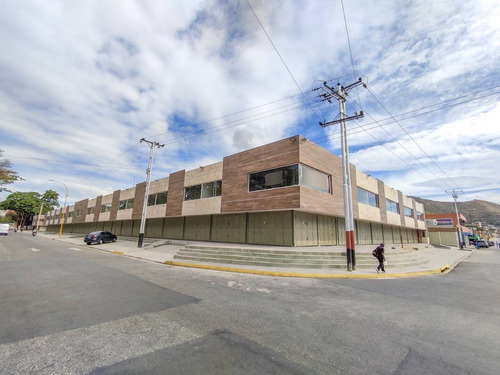 Imagen 5 de 8 de En Venta Local Comercial De 77,50m2 En Obra Gris En San Blas