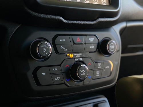 Jeep Renegade 1.8 Longitude Flex Aut. 5p