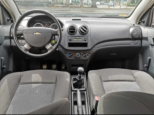 Imagen 8 de 13 de Chevrolet Aveo 2017 1.6 Lt Bolsas De Aire Y Abs Mt (5337)