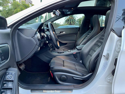 Imagen 8 de 9 de Mercedes-benz Clase Cla 200 Urban (156cv) At