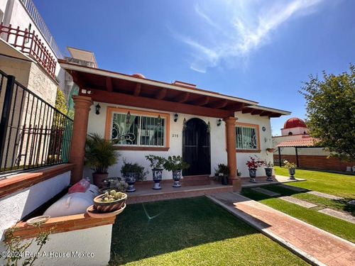 Casa En Venta En El Exclusivo Club De Golf Tequisquiapan