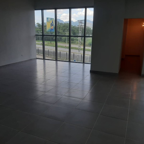 Imagen 5 de 14 de Alquiler Oficina Torre World Trade Center Naguanagua