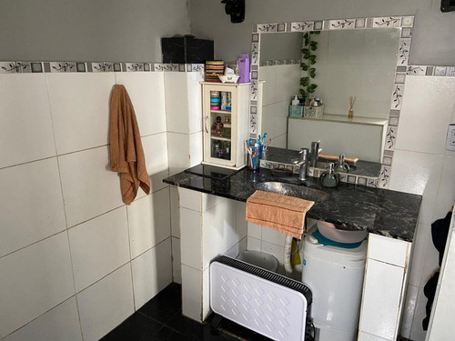 Venta Casa 4 Amb B Vista + Dpto Monoamb Apta Cred.