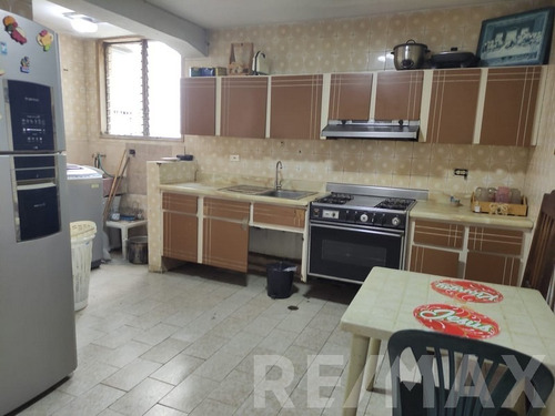 Imagen 7 de 17 de Avenida Bolivar, Apartamento En Venta