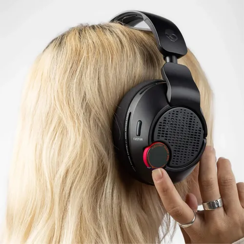 T*K様 スキャルキャンディCrusher PLYR 720 Skullcandy Crusher Plyr 720 Headset Gaming Inalámbrico Negro Preto