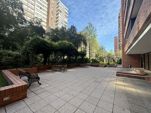 Colegio Sek / Vistas Despejadas