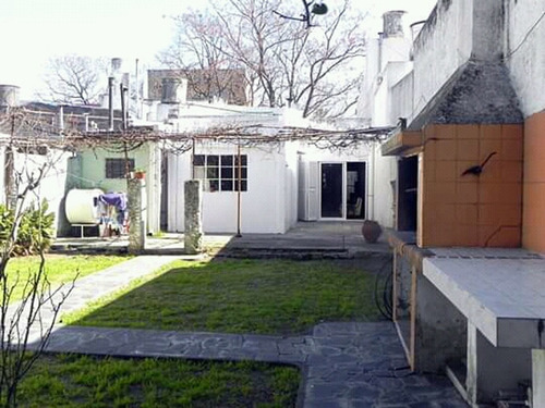 Imagen 3 de 24 de Casa 4 Dormitorios Y Parque La Plata
