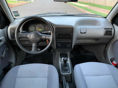 Imagem 9 de 13 de Volkswagen Gol 1999 1.0 Special 2p