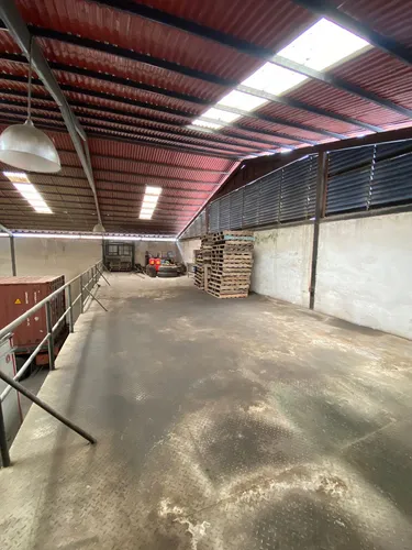 Galpón En Riberas En Venta / Ym