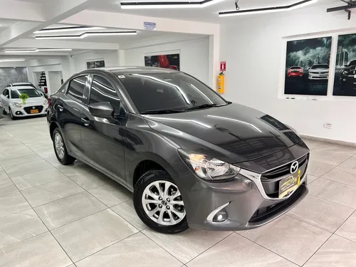 Mazda 2 Touring AT 2020