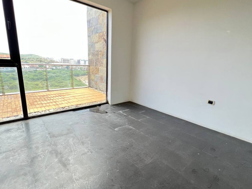 Espectacular Apartamento Vista Al Mar En Playa Moreno, La Rocaloft, Isla De Margarita